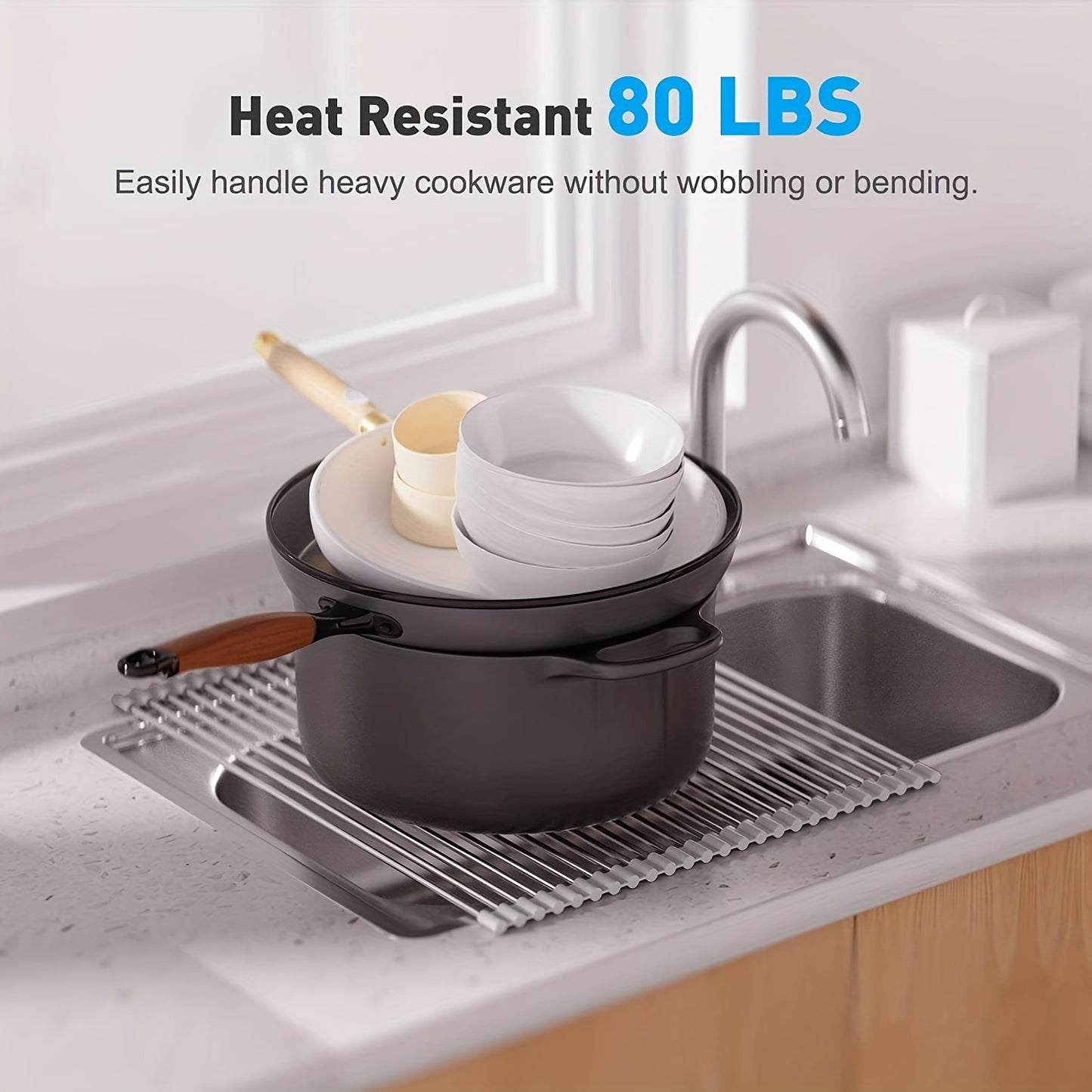 The Silicone Sink Organizer combines the functions of draining, washing vegetables and storing in one. It is made of heat-resistant material and can be rolled up. Easily deal with the mess of the kitchen sink and make cookies easily.