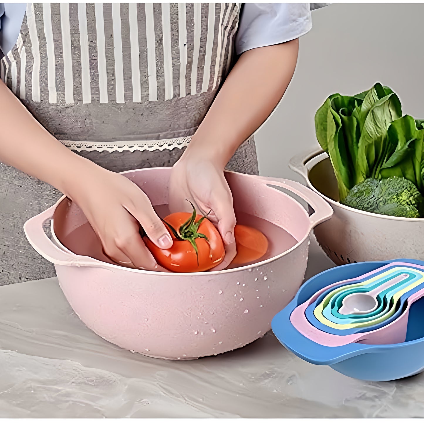 Nesting Bowls with Measuring Cups Colander and Sifter Set Includes 2 Mixing Bowls, 1 Colander, 1 Sifter and 6 Measuring Cups,Pink,Mint Green Kitchen Utensils